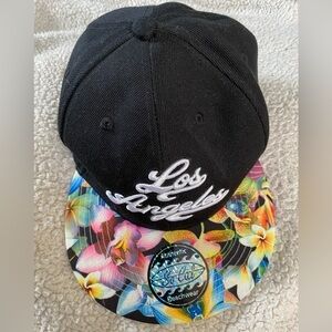 Los Angeles Authentic So Cal Beachwear adjustable SnapBack Back/ floral One Size